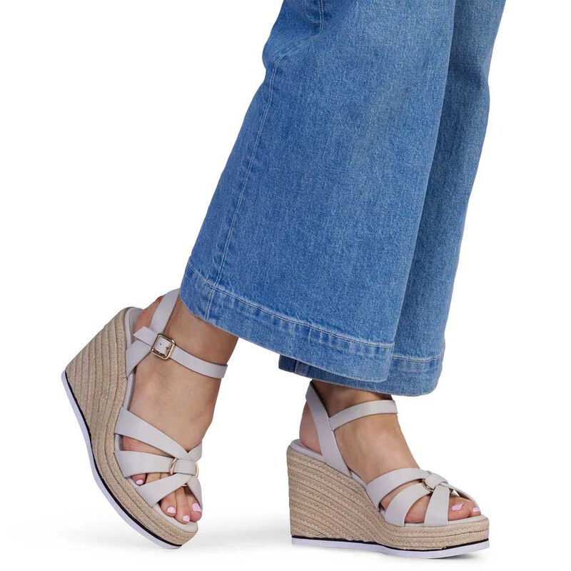 Kathryn Wilson Griselda Wedge image number 1